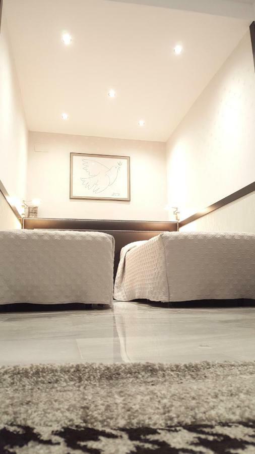 Malaka Apartment Malaga Ngoại thất bức ảnh