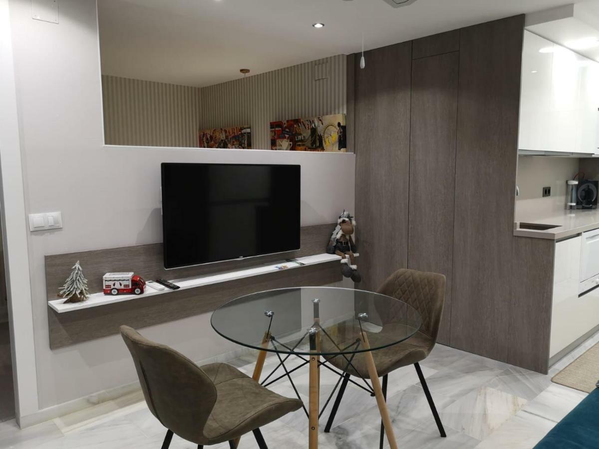 Malaka Apartment Malaga Ngoại thất bức ảnh