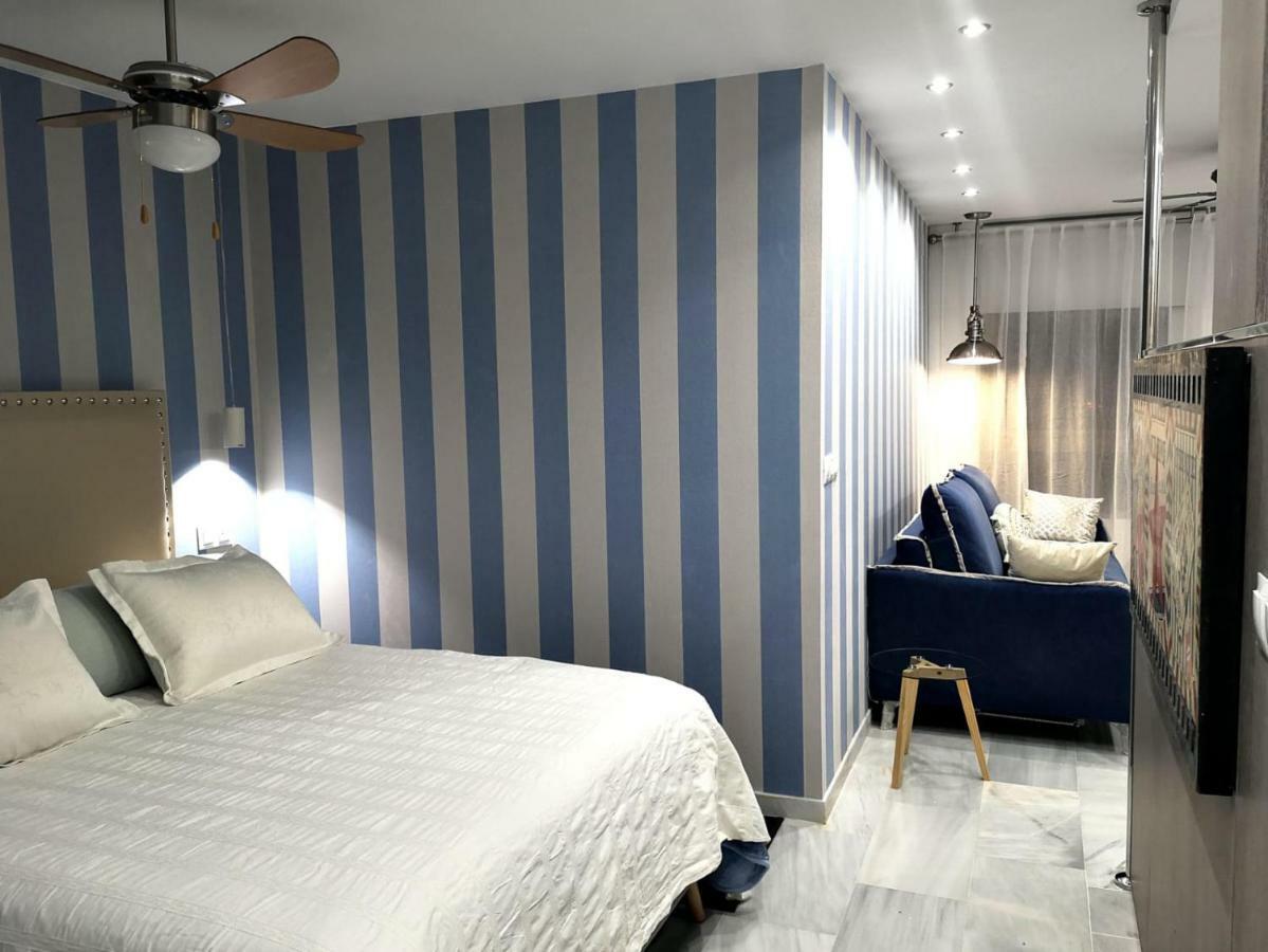 Malaka Apartment Malaga Ngoại thất bức ảnh
